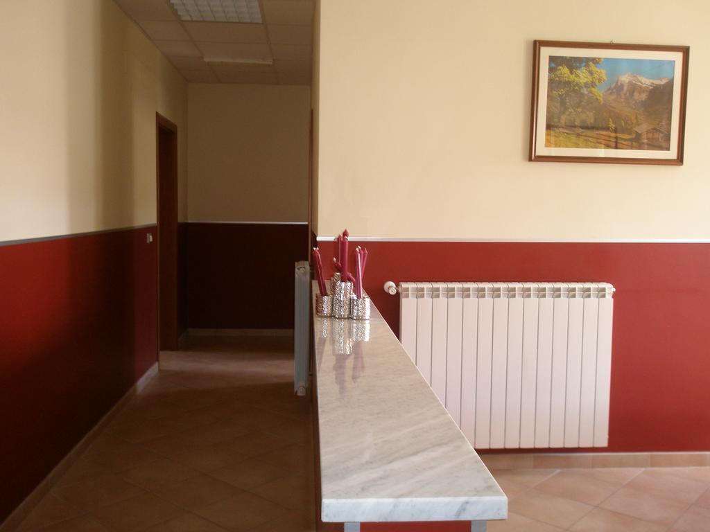 Convento Cappuccini Casa S. Paolo Hotel Витербо Стая снимка